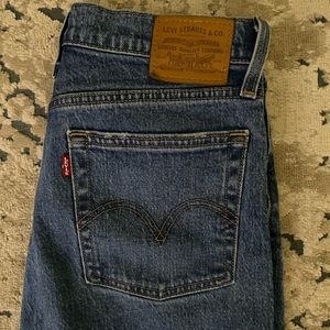 Wedgie Straight Levi’s